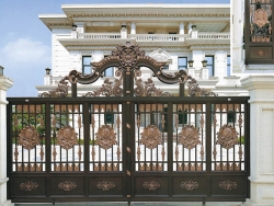 鋁藝大門(mén)